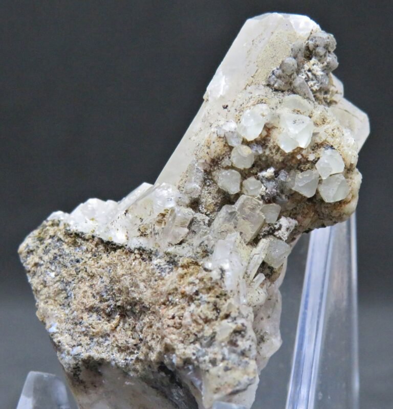 B2A2102 Fluorite, Calcite, Broken Hill