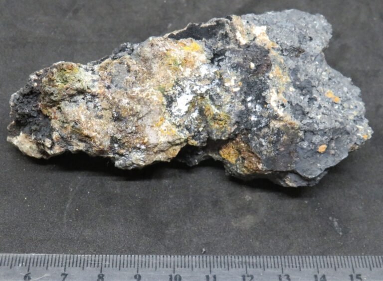 Smithsonite on Coronadite from Kintore, Broken Hill (stock code B4C2103)