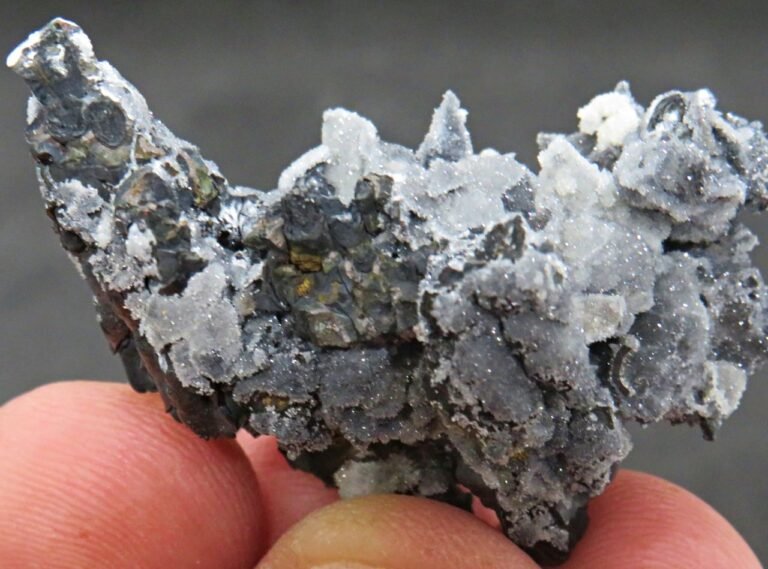Smithsonite Crystals from the Kintore Open Cut, Broken Hill (stock code B6K0122)