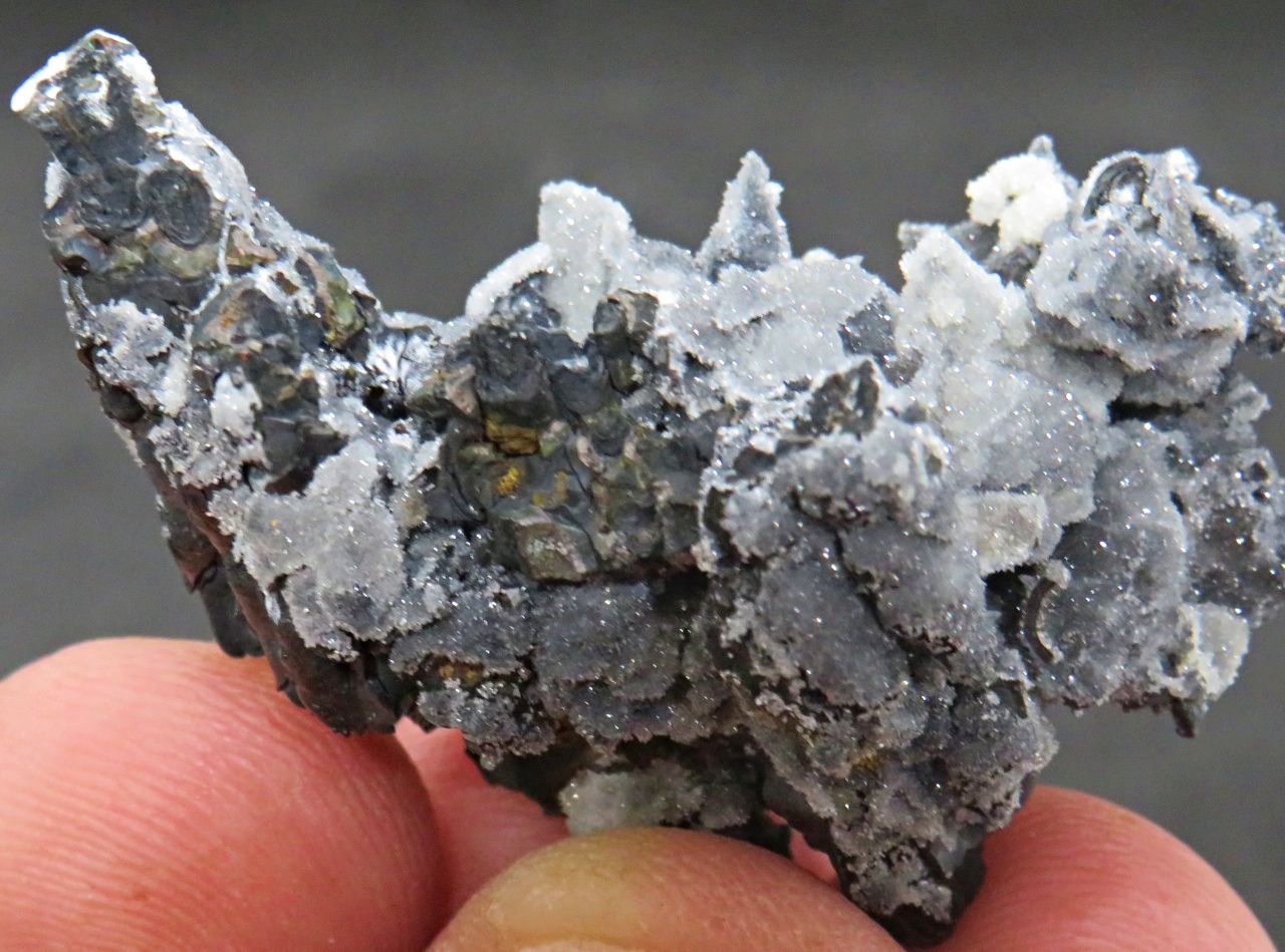Smithsonite Crystals from the Kintore Open Cut, Broken Hill (stock code B6K0122)