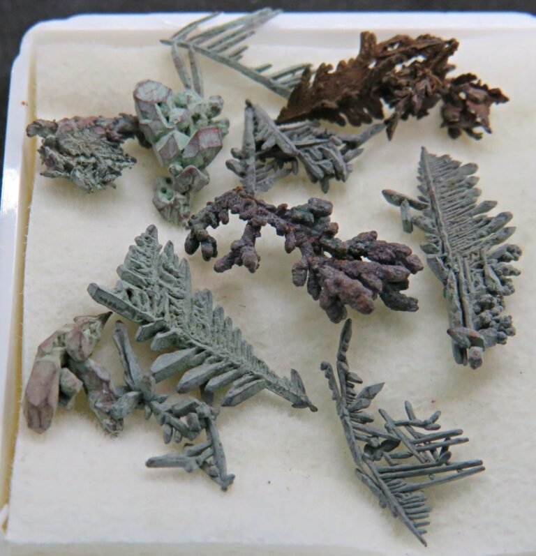 SOLD Native Copper Lot from the Block 10 Mine, Broken Hill (stock code B7L0322)