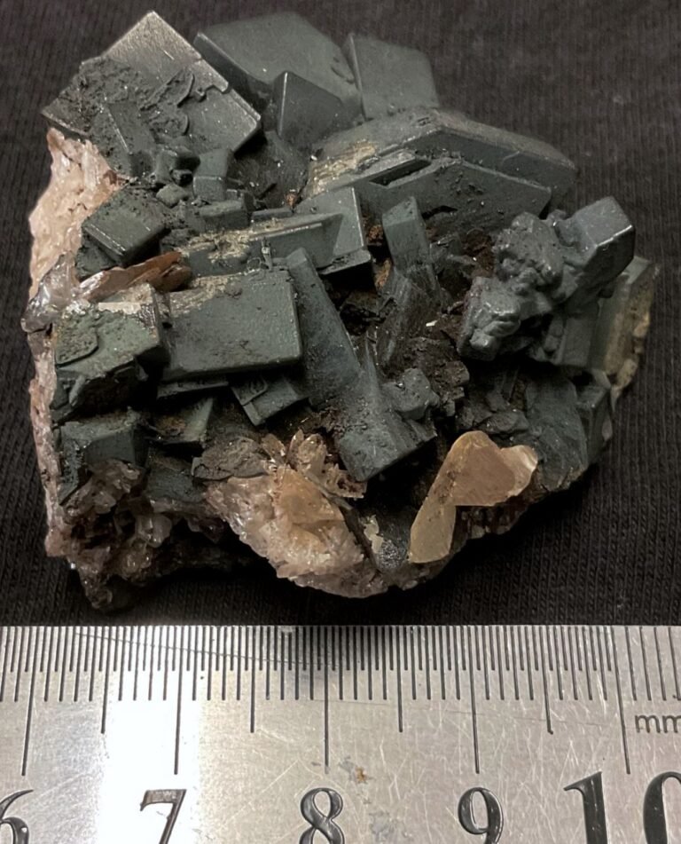 Anglesite over Cerussite Pseudomorph (stock code COL03Psud)