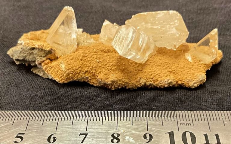 Gypsum Crystals (stock code COL04GYP)