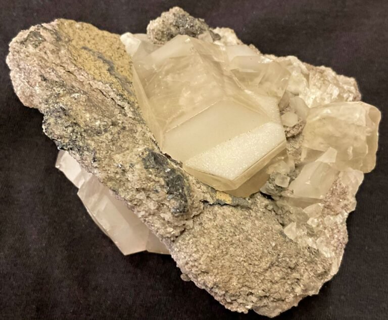 Southern Cross Calcite (stock code COL06SXC)
