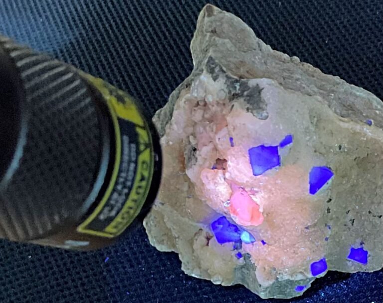 Fluorite Crystals (stock code F9J2305)